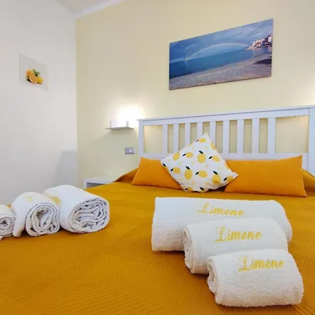 Capo Al Piano לינה וארוחת בוקר מרצ'יאנה מרינה