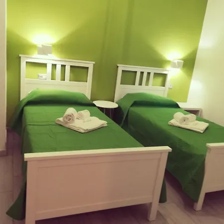 לינה וארוחת בוקר Capo Al Piano 4*