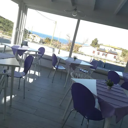 Capo Al Piano לינה וארוחת בוקר